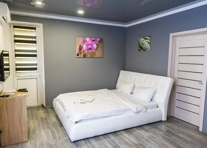 Cozy Apartment In A New Building Close To The Downtown