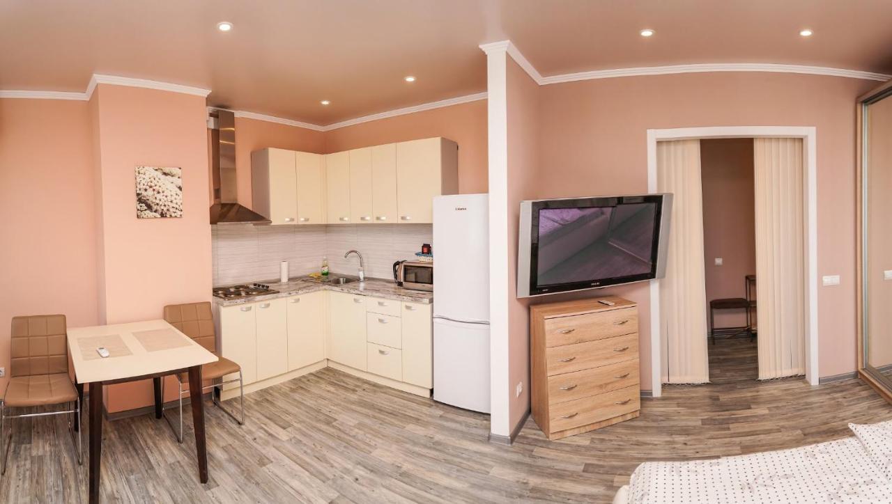 Cozy In A New Building Close To The Downtown